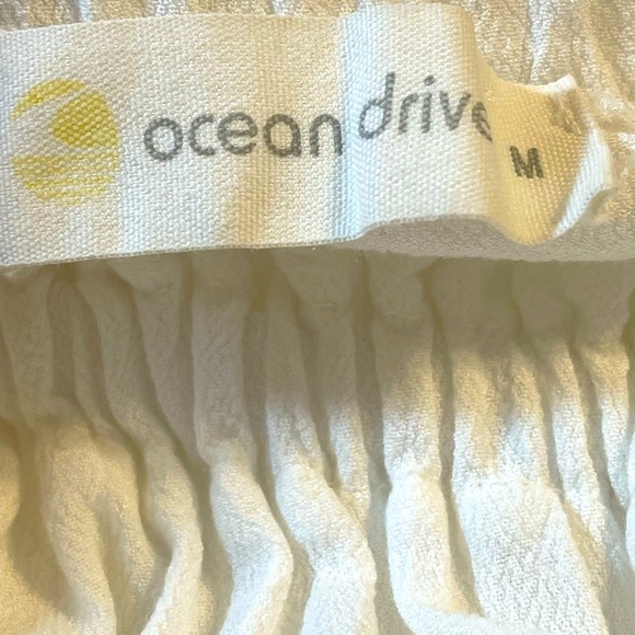 OCEAN DRIVE - White Crochet off the Shoulder Dress. Size M - Picture 11 of 11